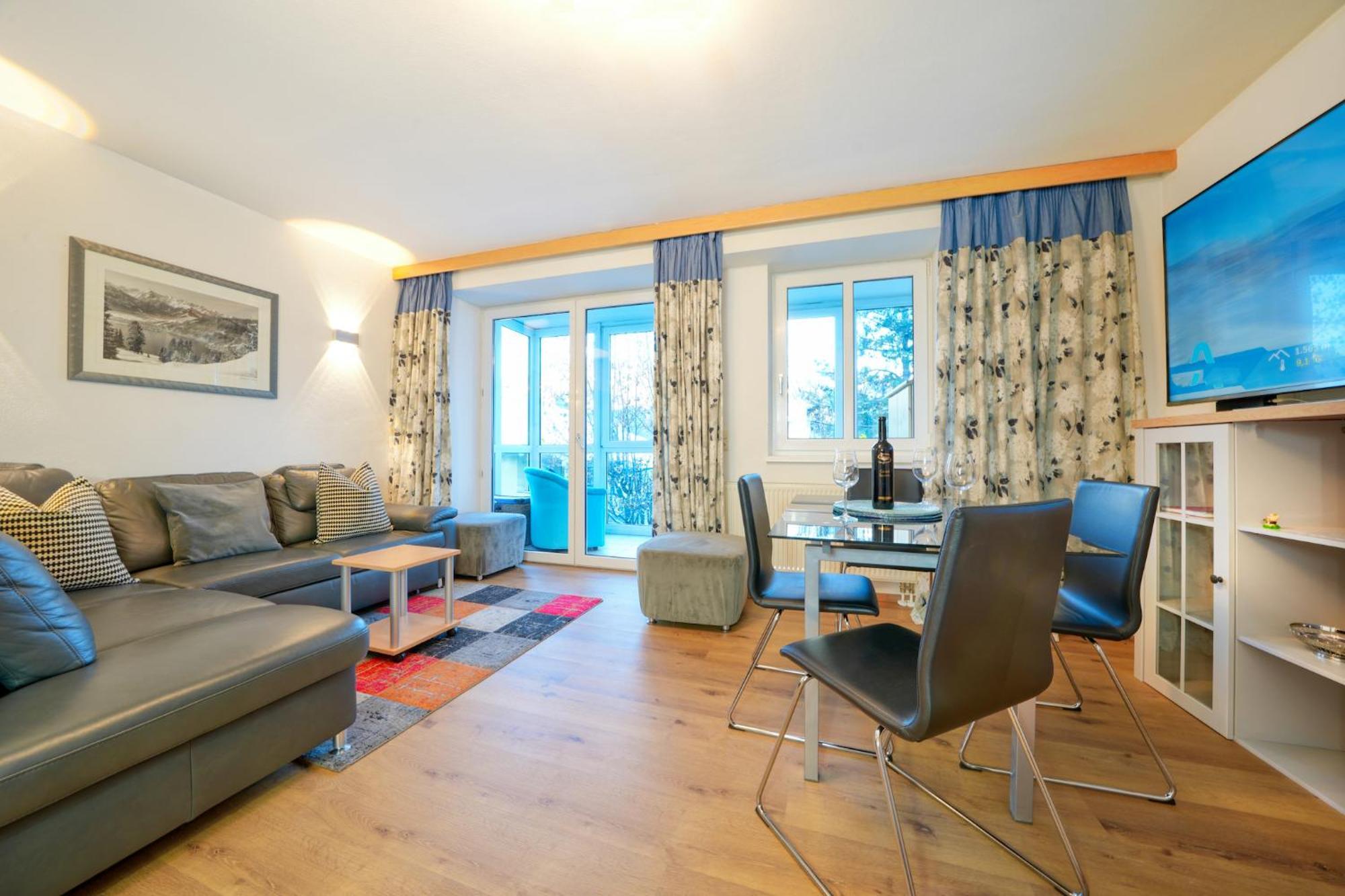 Apartment Tini - By Alpen Apartments ツェル アム ゼー エクステリア 写真